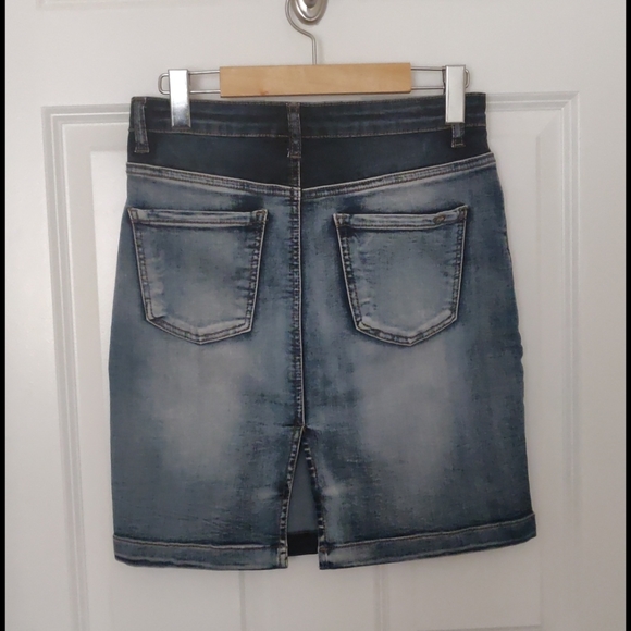 Jeans skirt - Picture 3 of 4